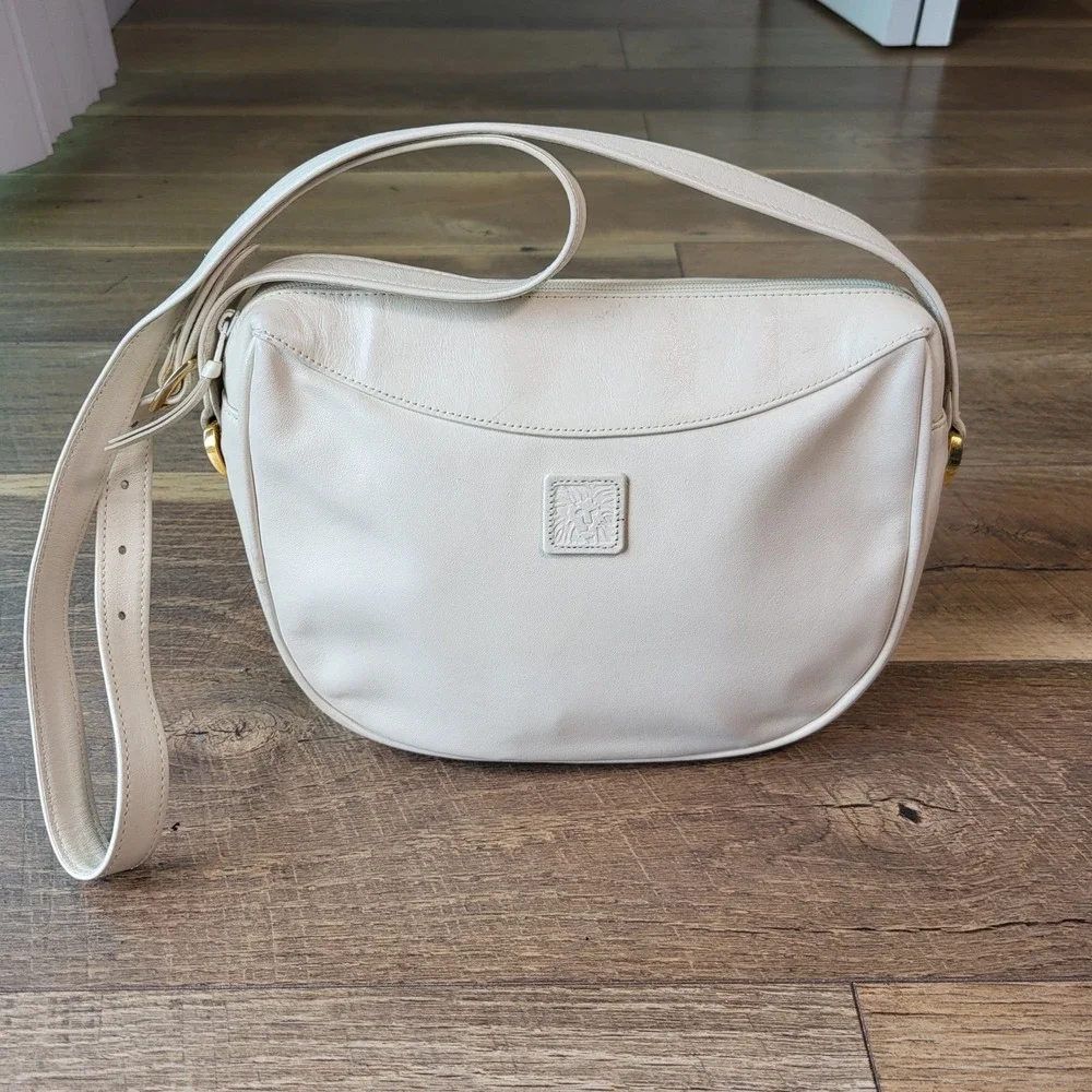 Anne Klein by Calderon Vintage Cream Leather Crossbody Bag Gold Lion Logo